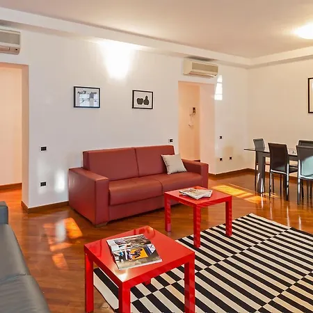 Apartment Altido's Brera Design District