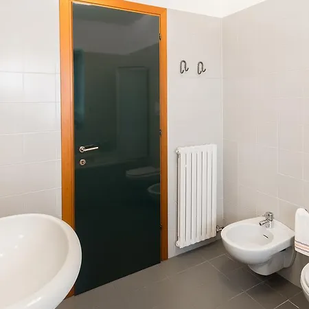 Apartment Altido's Brera Design District Milan